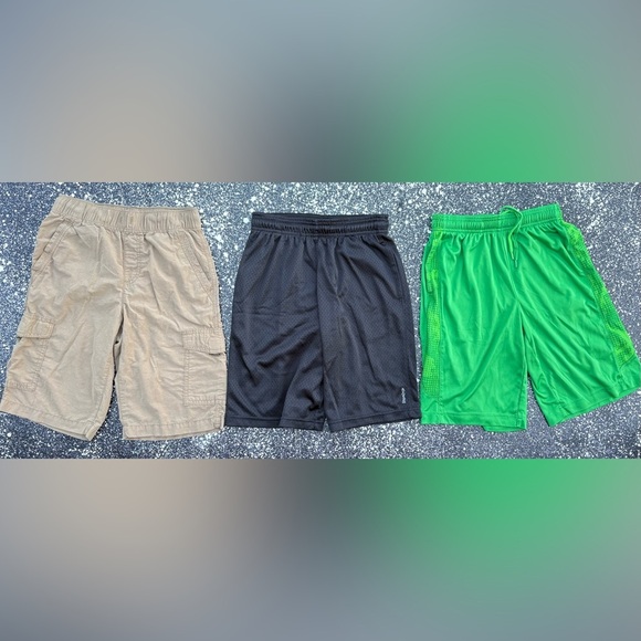 Summer Short Bundle Lot x3 Youth Medium - Picture 1 of 2